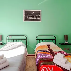 https://a-home-away-from-home-by-alex-appartamento-malpensa.it-lombardy.com